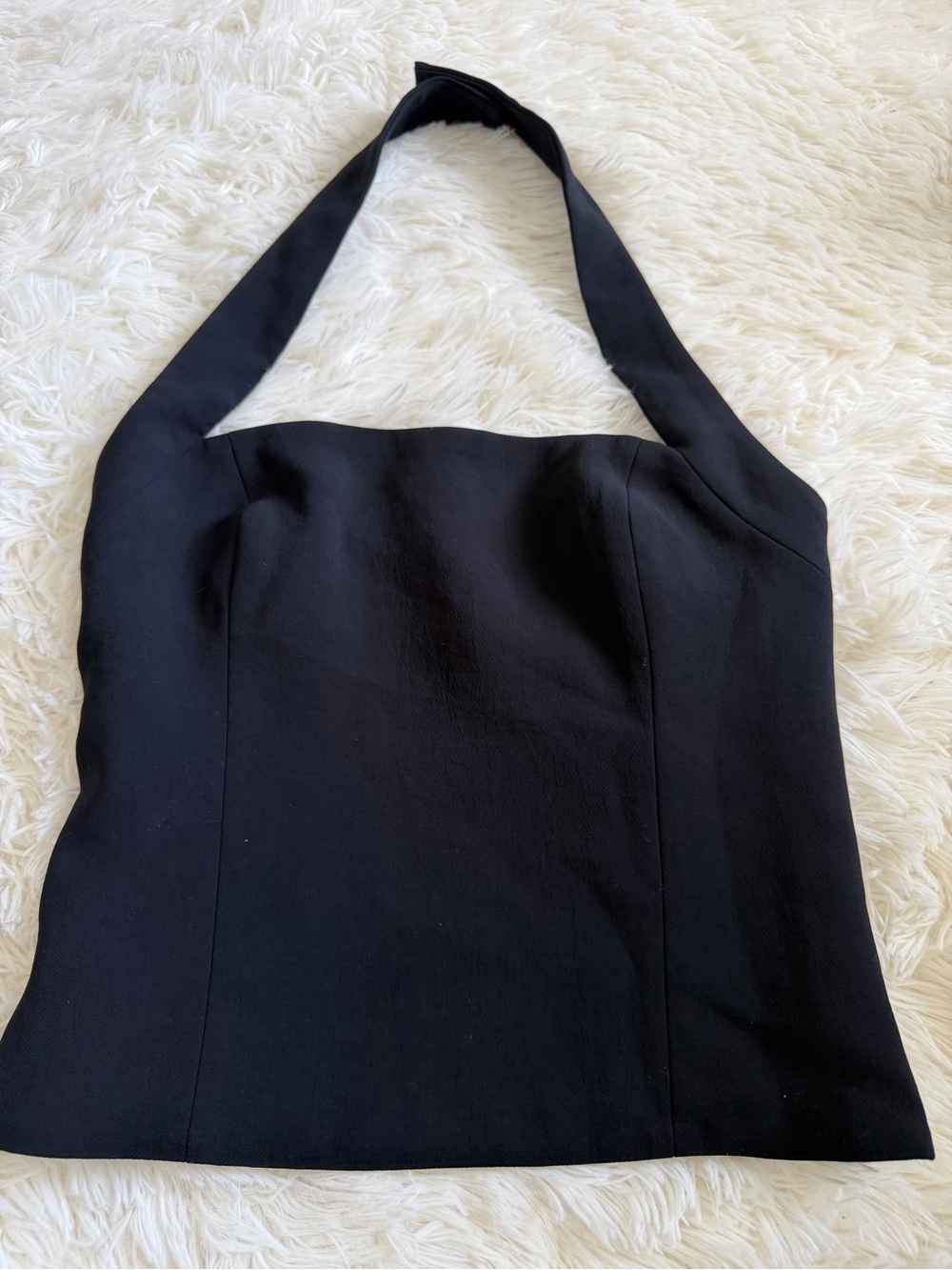 Aritzia Whisper Halter Top - Crepette™ - Picture 3 of 8